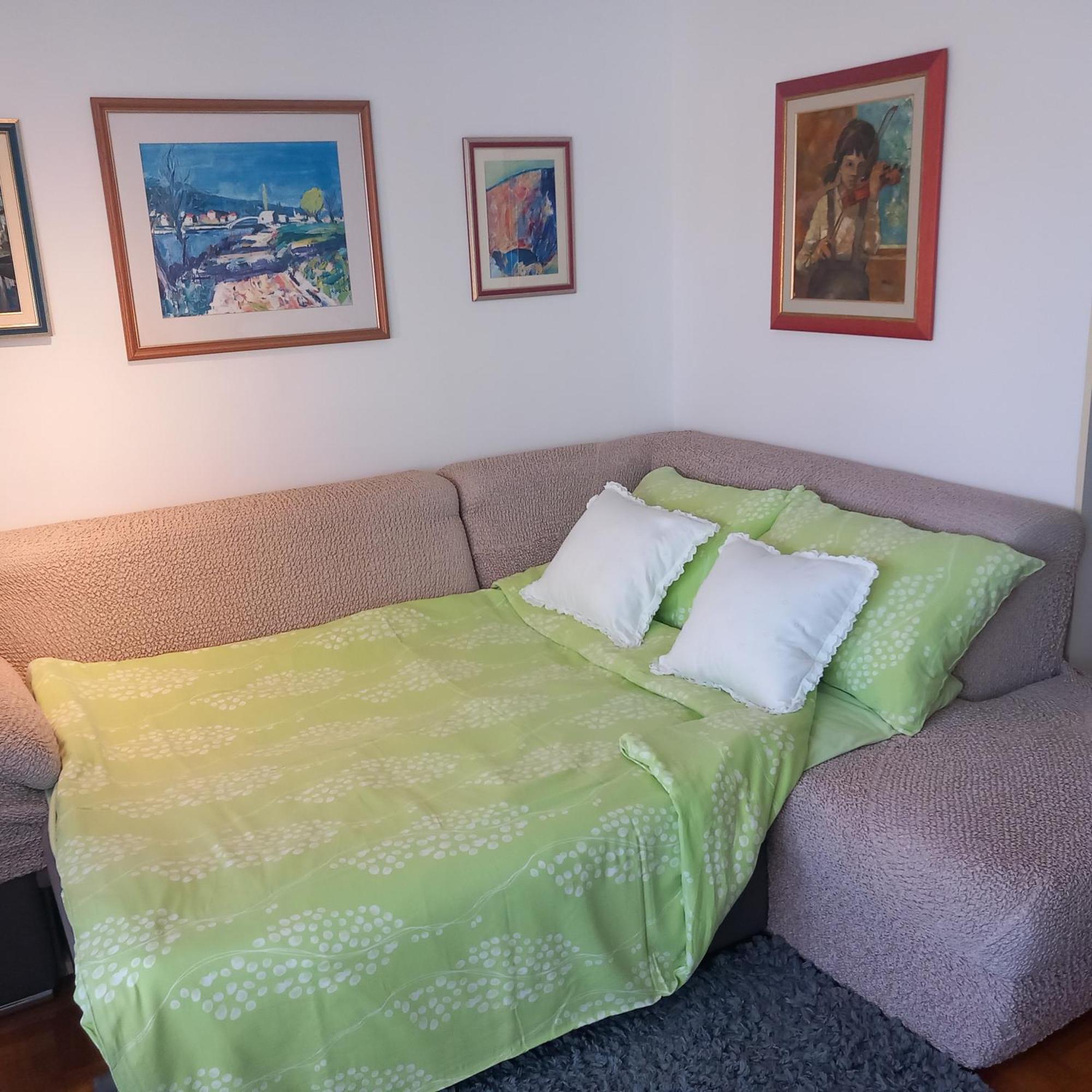 Apartment Harmony - Pleasant And Comfortable Place With A Balcony And A Secured Garage Split Exterior photo