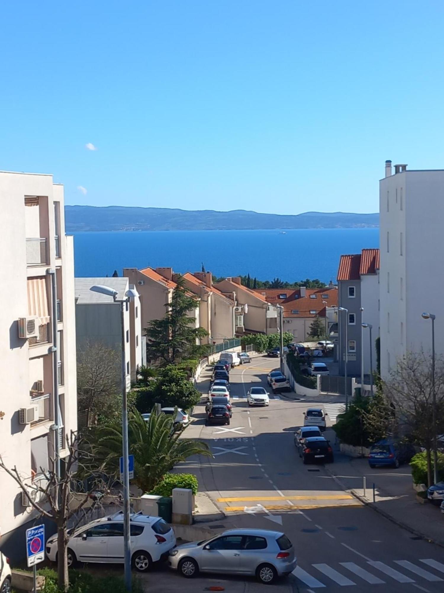 Apartment Harmony - Pleasant And Comfortable Place With A Balcony And A Secured Garage Split Exterior photo