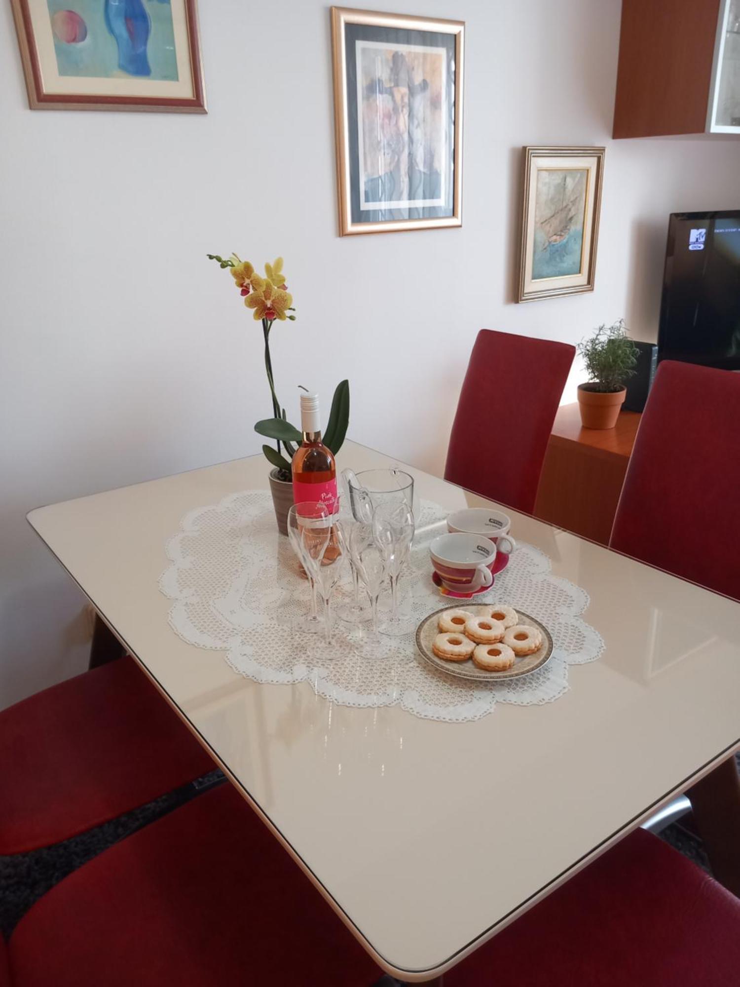 Apartment Harmony - Pleasant And Comfortable Place With A Balcony And A Secured Garage Split Exterior photo