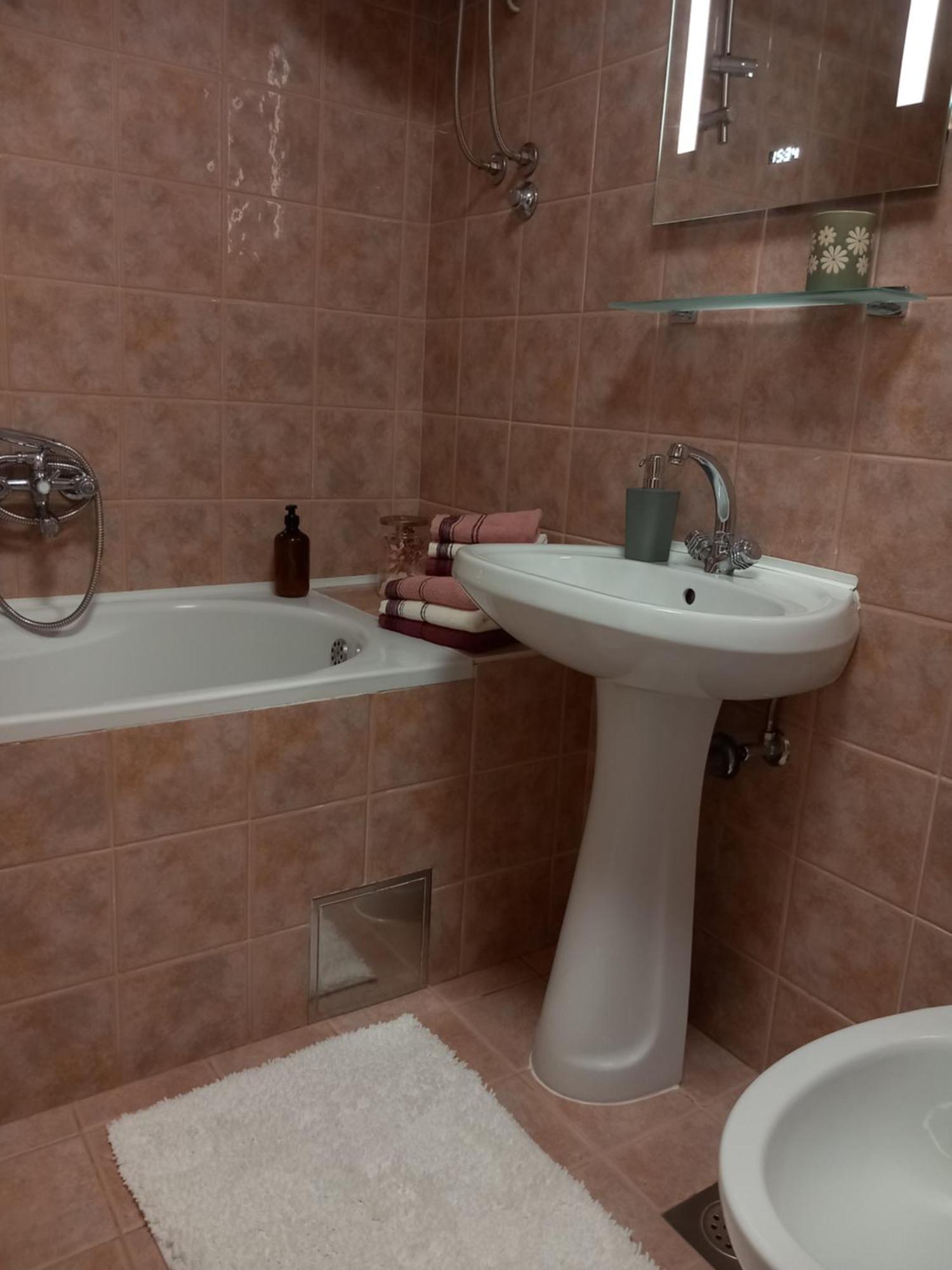 Apartment Harmony - Pleasant And Comfortable Place With A Balcony And A Secured Garage Split Exterior photo